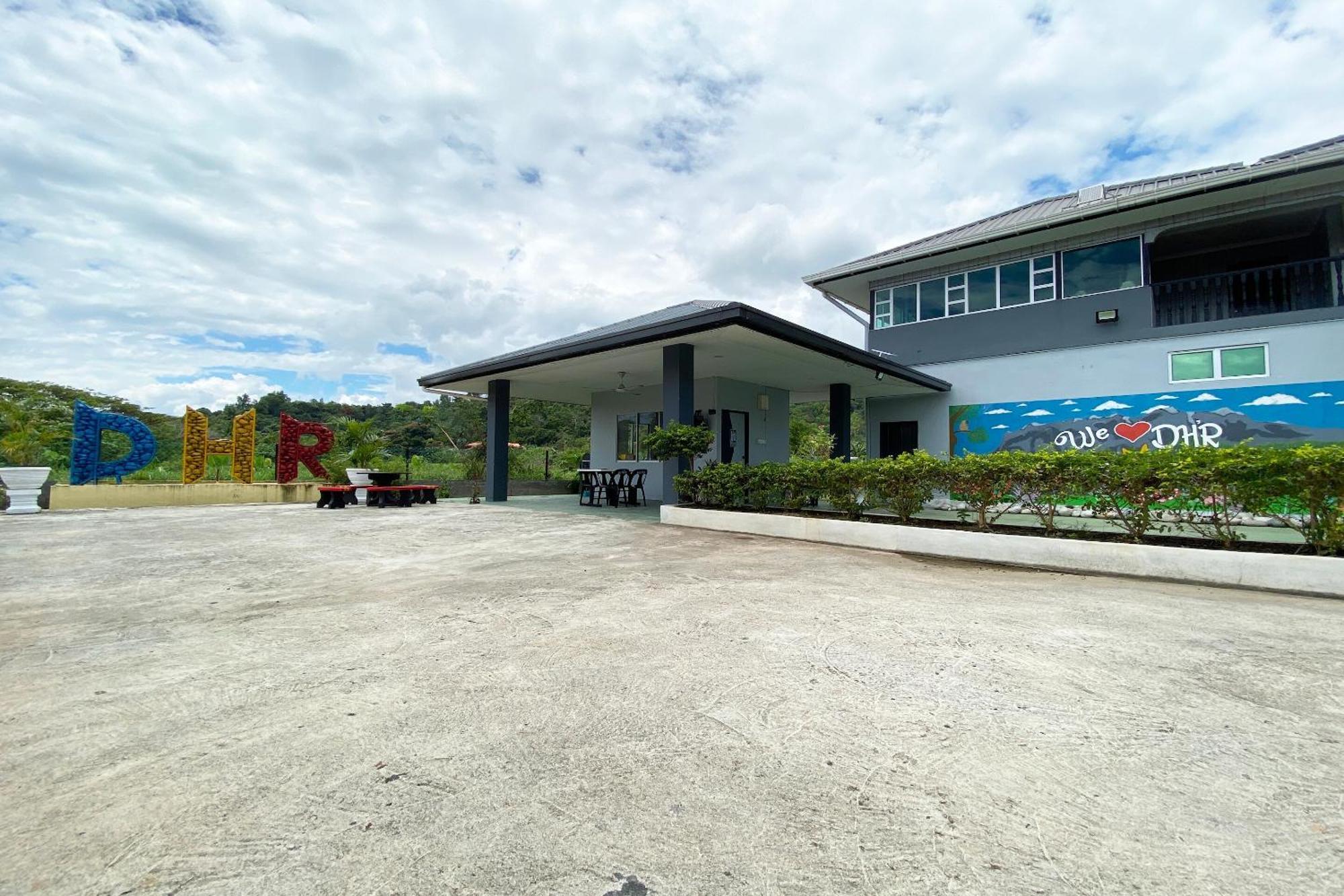 Oyo Home 90230 Dh Residence Kota Belud Exteriör bild