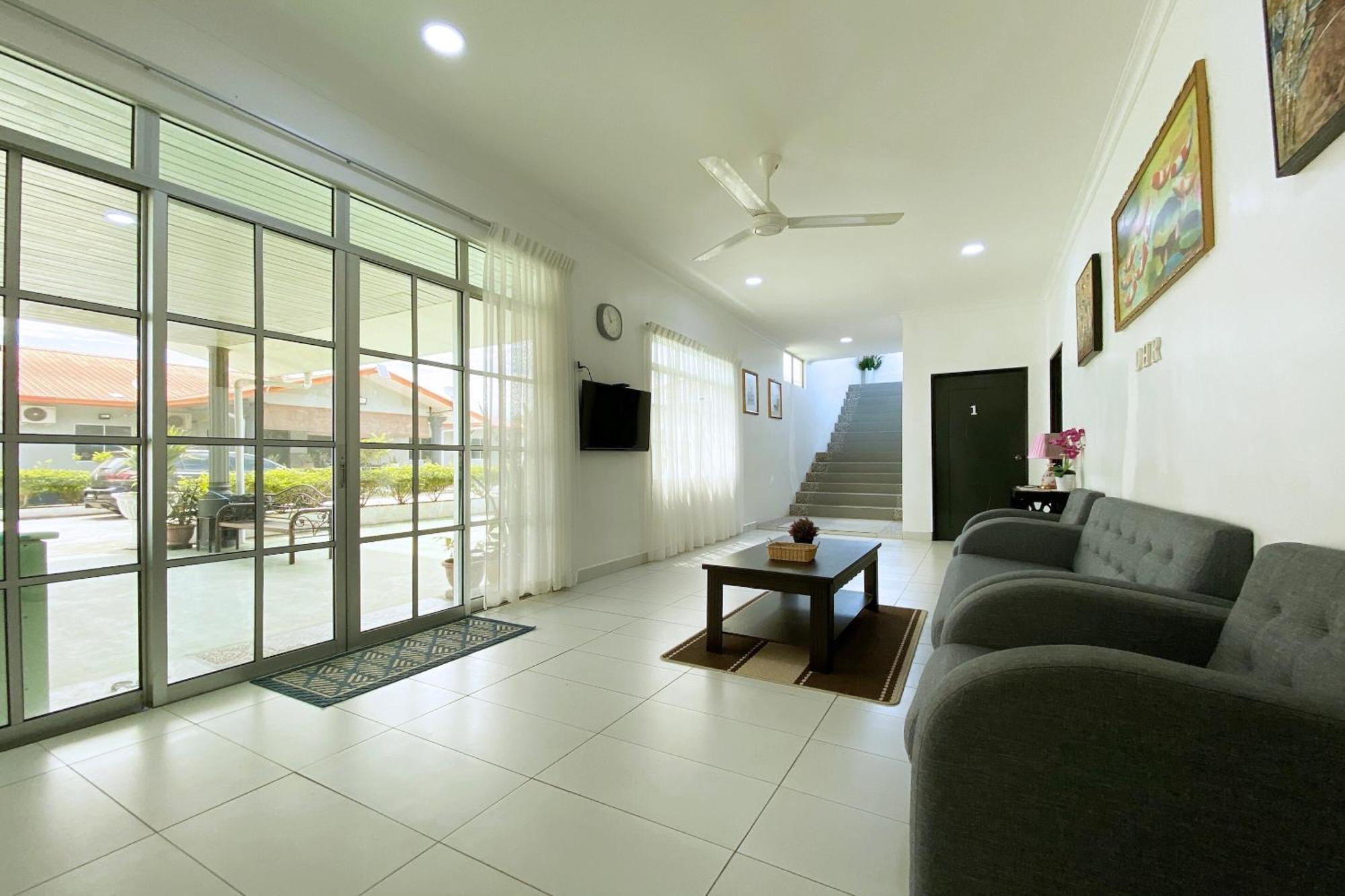 Oyo Home 90230 Dh Residence Kota Belud Exteriör bild